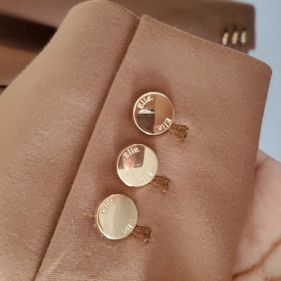 Elie. By Elie Tahari Women's Tan Blazer sz 14 - Picture 7 of 14